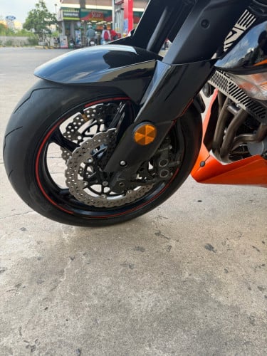 Kawasaki Z1000