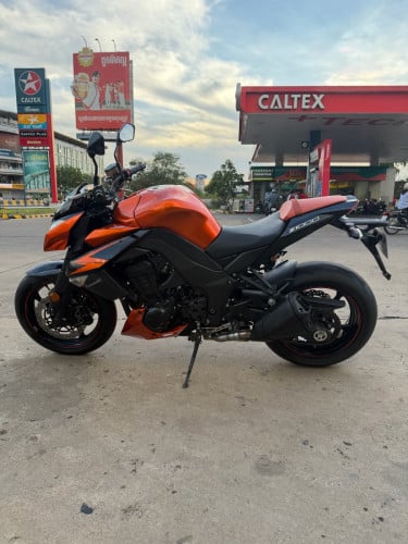 Kawasaki Z1000