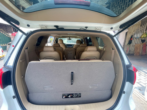 KIA Carnival 2018 ឡានសាំង 6ម៉ាសុីន ខ្លាញ់គោ 8មុឺនគីឡូសុីន ម្ចាស់ដើមទីមួយ ឡានថ្មីណាស់