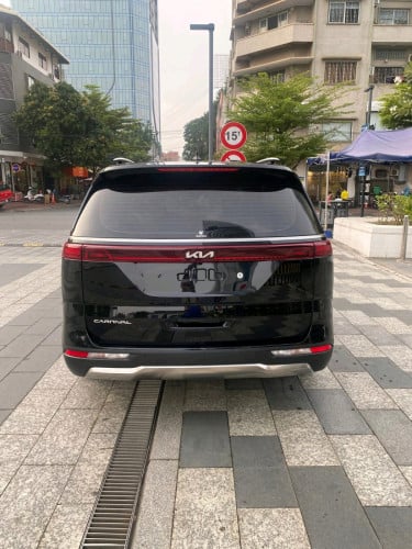Kia carnivall ឆ្នាំ2022 full option sinagtur បើកដំបូលពីរតង់ កុងទ័រឌីជីថល កាំម៉េរ៉ា360 ចង្កិះលេខមួល