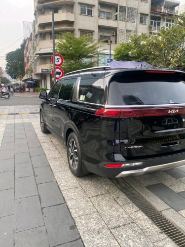 Kia carnivall ឆ្នាំ2022 full option sinagtur បើកដំបូលពីរតង់ កុងទ័រឌីជីថល កាំម៉េរ៉ា360 ចង្កិះលេខមួល