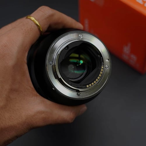 ចង់លក់ lens Sony 85mm f1.8 ស្អាតដូចថ្មីមានប្រអប់