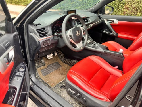 Lexus CT 200h 2011 Full option