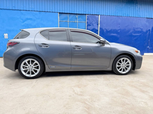 Lexus CT200h 2012 Full Premium​ ឃ្មុំ​ហ្ស៊ីន​ ឡានថ្មី​ទាំង​ក្នុង​ទាំង​ក្រៅ