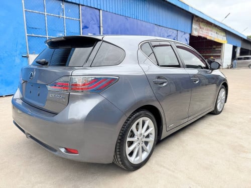 Lexus CT200h 2012 Full Premium​ ឃ្មុំ​ហ្ស៊ីន​ ឡានថ្មី​ទាំង​ក្នុង​ទាំង​ក្រៅ