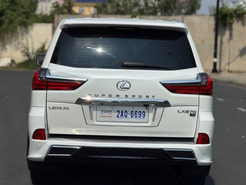 Lexus LX570 ឆ្នាំ2016 ម្ចាស់ដើម ធានាឡានស្អាត