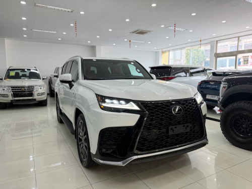 Lexus lx600 F-Sport 2023 7Seat Full option