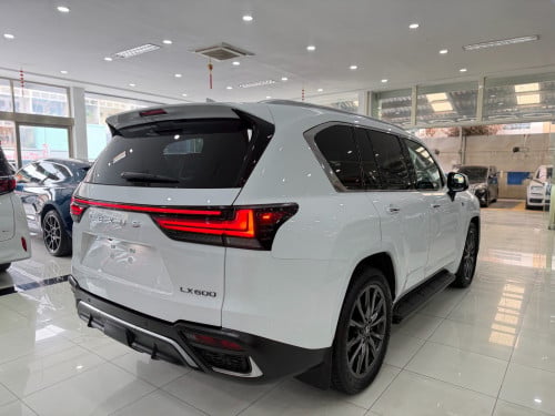 Lexus lx600 F-Sport 2023 7Seat Full option