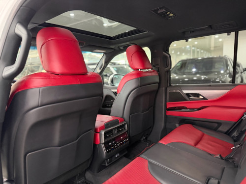 Lexus lx600 F-Sport 2023 7Seat Full option
