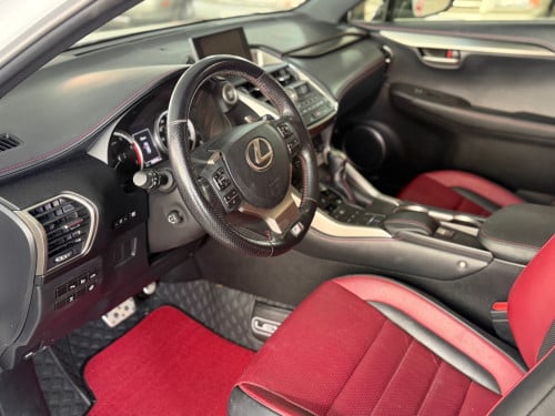 Lexus Nx200t 2016 F-Sport ក្នុងក្រហម គុជ៣ ប៉ុង២ ៥ប៊ូតុង