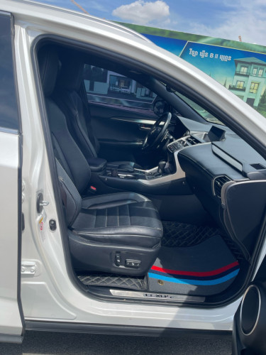 LEXUS NX200t F-SPORT ម្ចាស់ដើម លក់បន្ទាន់