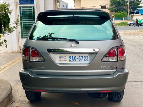 Lexus Rx 300 2003 ប៉ុង1