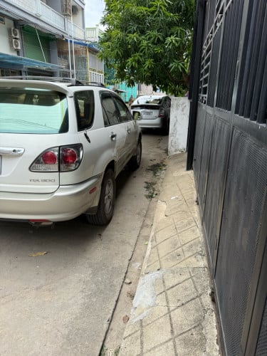 Lexus rx300 2002 P1 11700​ PP2-AI