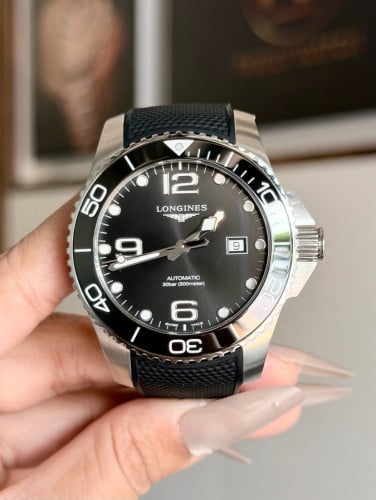 LONGINES Hydro Conquest Men’s Black Watch 42mm