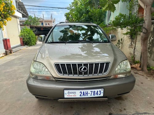 LUXUS RX300 ឆ្នាំ2002
