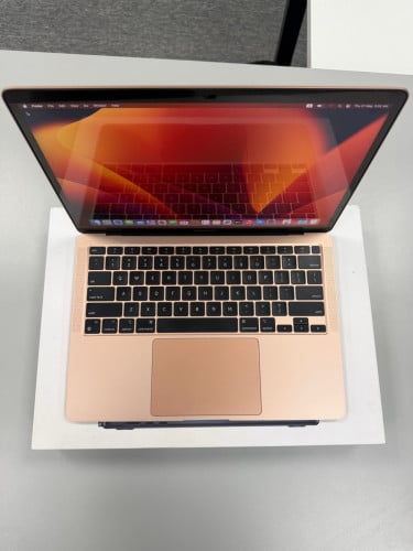 Macbook Air M1 (2020) ថ្មី99% មានប្រអប់ Charger original