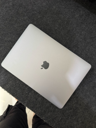 MacBook pro M1 13inch 256Gb(Sold)