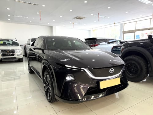 Mazda EZ60 EV 2025 ប្រភេទឡានស្លាកលេខ ប្រេីបាន4000km