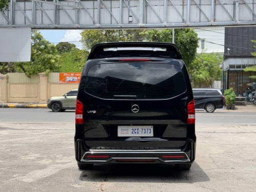Mercedes Benz V-class