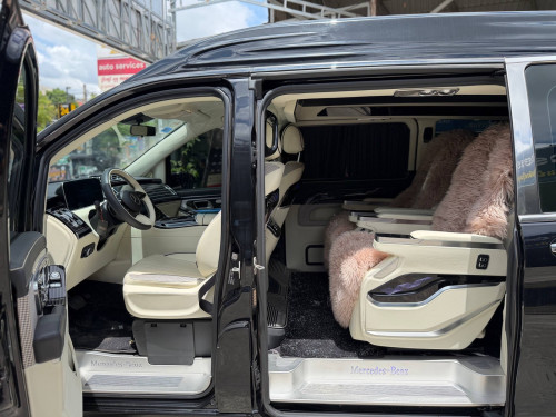Mercedes Benz V-class
