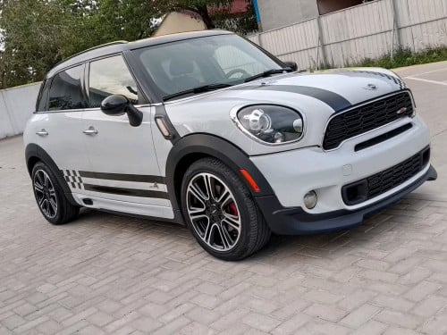 Mini Cooper countryman JCW 013 ក្រដាសពន្ធ តំលៃ18500$(ចរចារ)ឡានមូល ថ្នាំហ្សុីន1ជុំ