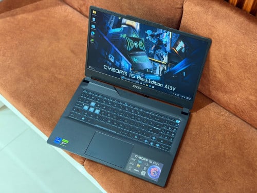 MSI Cyborg 15 A13VF ( 99% )CPU Core i7-13th, RAM 16GB, SSD 512GB, VGA Nvidia RTX4060 8GB