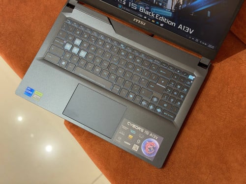MSI Cyborg 15 A13VF ( 99% )CPU Core i7-13th, RAM 16GB, SSD 512GB, VGA Nvidia RTX4060 8GB