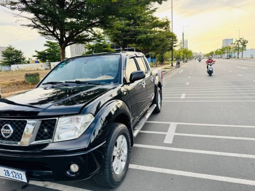 NAVARA 07ប៉ុង2ឡានមហាខ្ចី