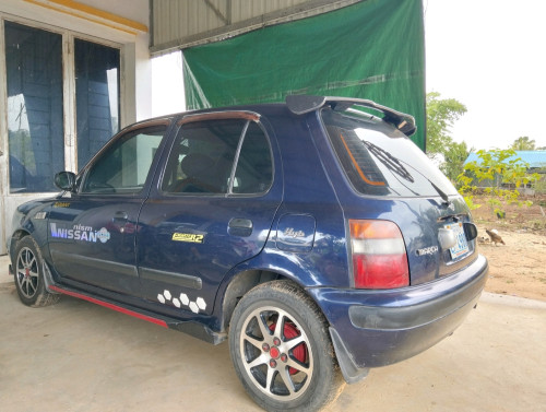 Nissan March 1996