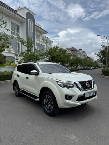 Nissan Terra 2021