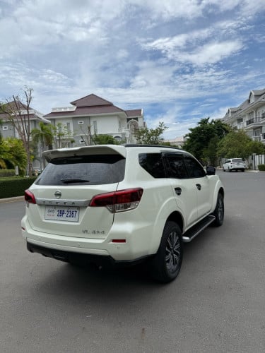 Nissan Terra 2021
