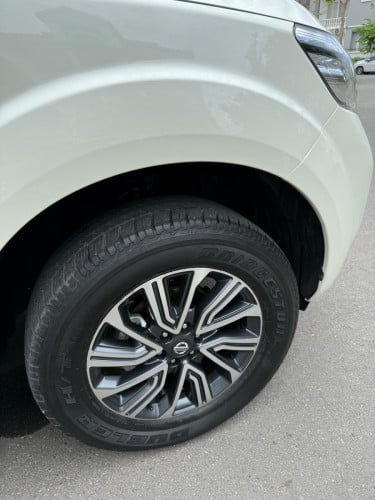 Nissan Terra 2021