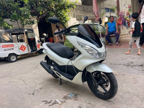 Pcx 015 កាតគ្រីផែនសំណុំ