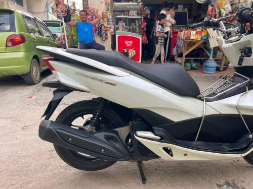 Pcx 015 កាតគ្រីផែនសំណុំ