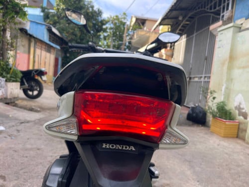 Pcx 015 កាតគ្រីផែនសំណុំ