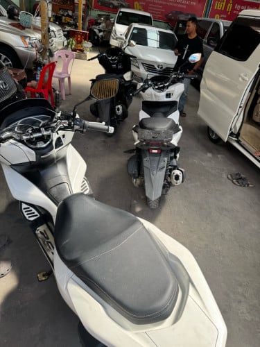 Pcx ក្រដាស់ពន្ធ ទើបទំលាក់ថ្មី 2020, 2021, និង 2022