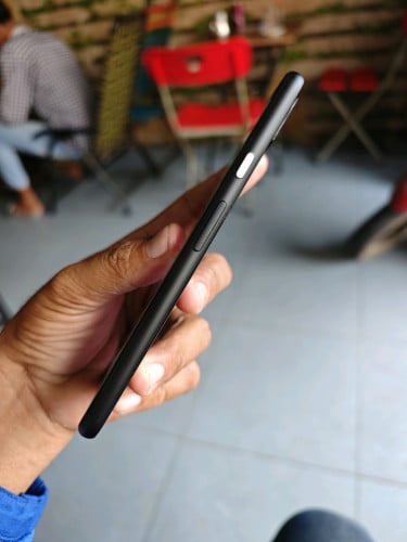 Pixel 4xl 6g/64g_USA(វៃដូរបាន)👉$110