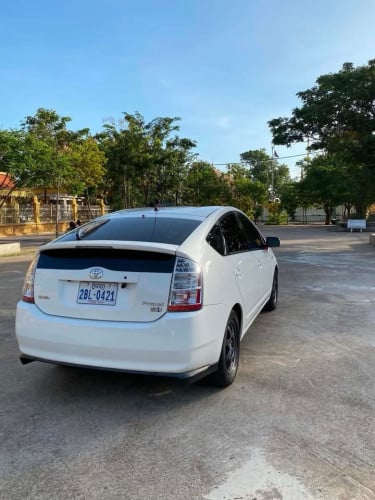 Prius 07 Foll ធូរីងក្នុងលឿងថ្មីលក់ប្រញាប់លុយ