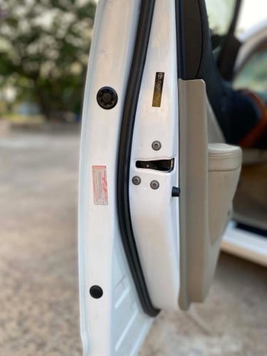 Prius 07 Foll ធូរីងក្នុងលឿងថ្មីលក់ប្រញាប់លុយ