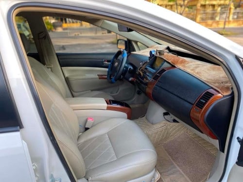 Prius 07 Foll ធូរីងក្នុងលឿងថ្មីលក់ប្រញាប់លុយ