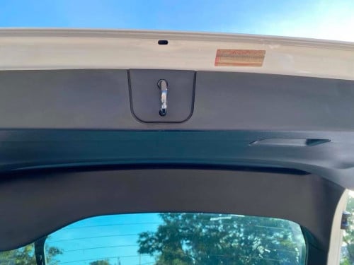 Prius 07 Foll ធូរីងក្នុងលឿងថ្មីលក់ប្រញាប់លុយ