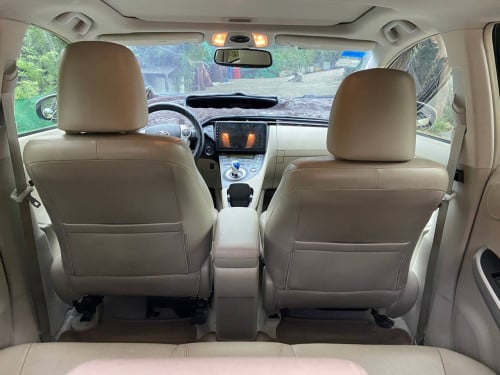 Prius 2011 options 4 solar and Android cameras 360