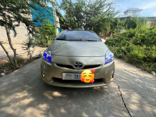 Prius 2011 options 4 solar and Android cameras 360