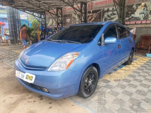 Pruis ឡានសម្រាប់ជួល