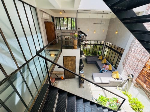 Renovated 3 Bedrooms For Rent in Tonle Bassac Area Close to BKK1