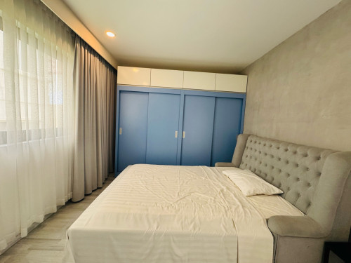 Renovated 3 Bedrooms For Rent in Tonle Bassac Area Close to BKK1