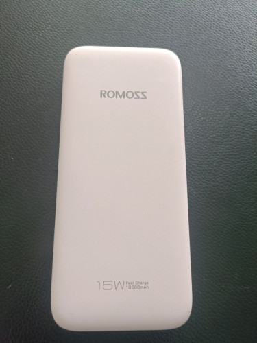 Romoss 10000Amh តូចស្តើងស្រួលយកតាមខ្លួន
