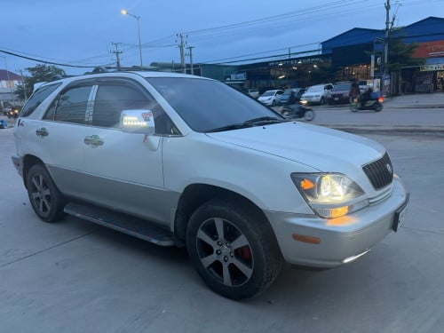 RX300 ឆ្នាំ 2001