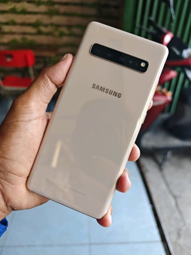 Samsung S10 5G 8g/256g_Korea(វៃដូរបាន)👉$145