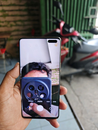 Samsung S10 5G 8g/256g_Korea(វៃដូរបាន)👉$145